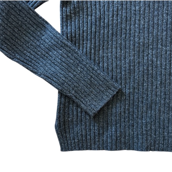 GAP Womens VTG Charcoal Gray Wool Ribbed V-Neck Sweater Sz L Capsule Minimalist - Picture 3 of 6